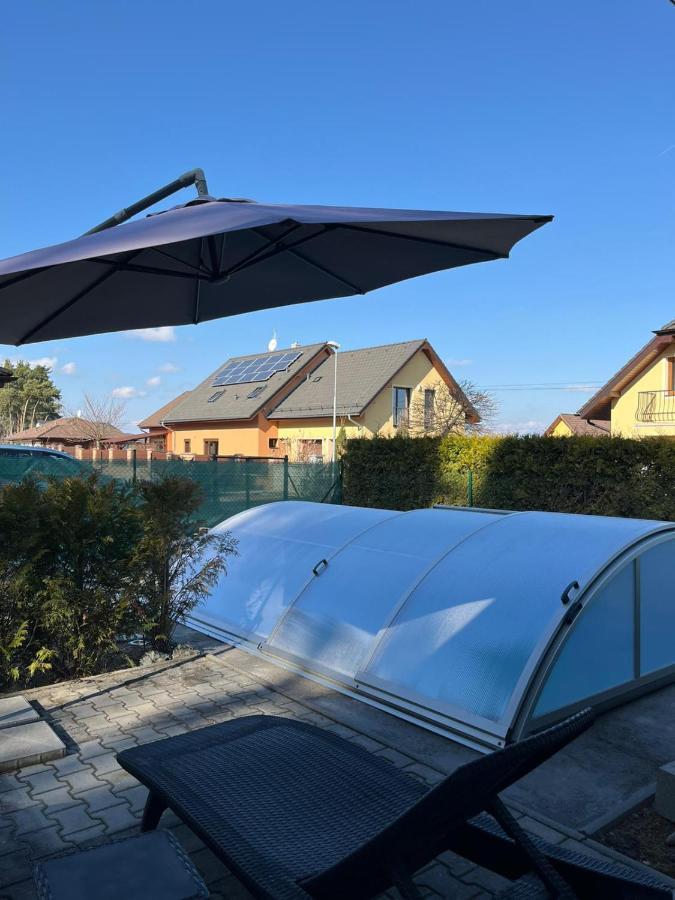 Relaxklub villa s wellness Tremosna Exteriör bild