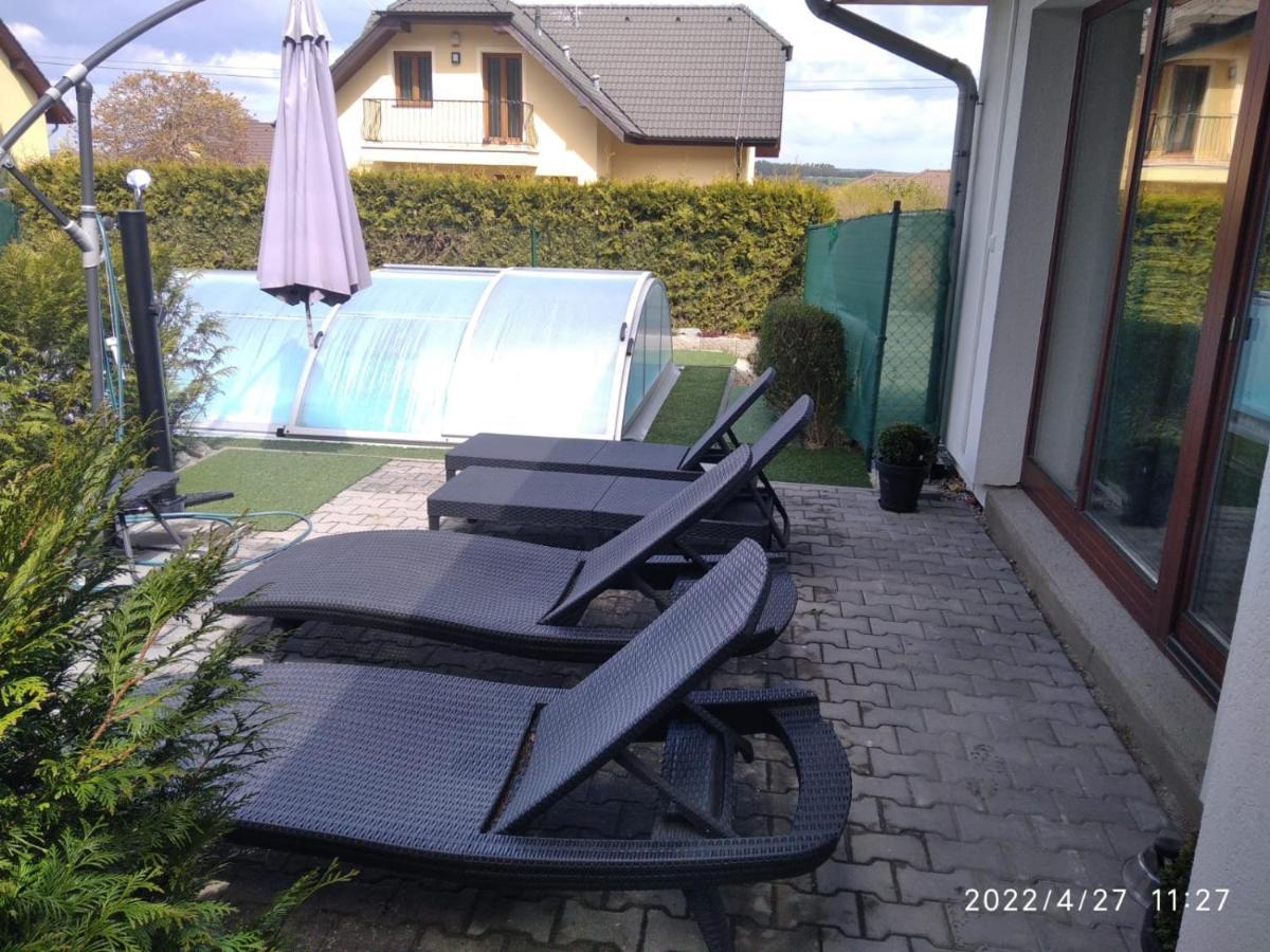 Relaxklub villa s wellness Tremosna Exteriör bild