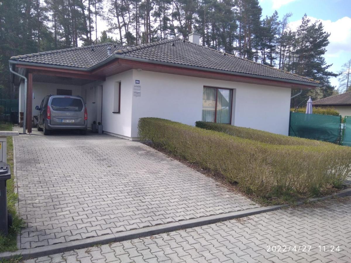 Relaxklub villa s wellness Tremosna Exteriör bild